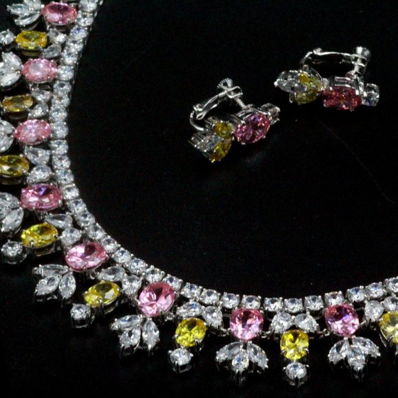 NOS Rucinni Rhinestones Jeweled Crystals Yellow Pink Pastel Necklace Set - Picture 10 of 13